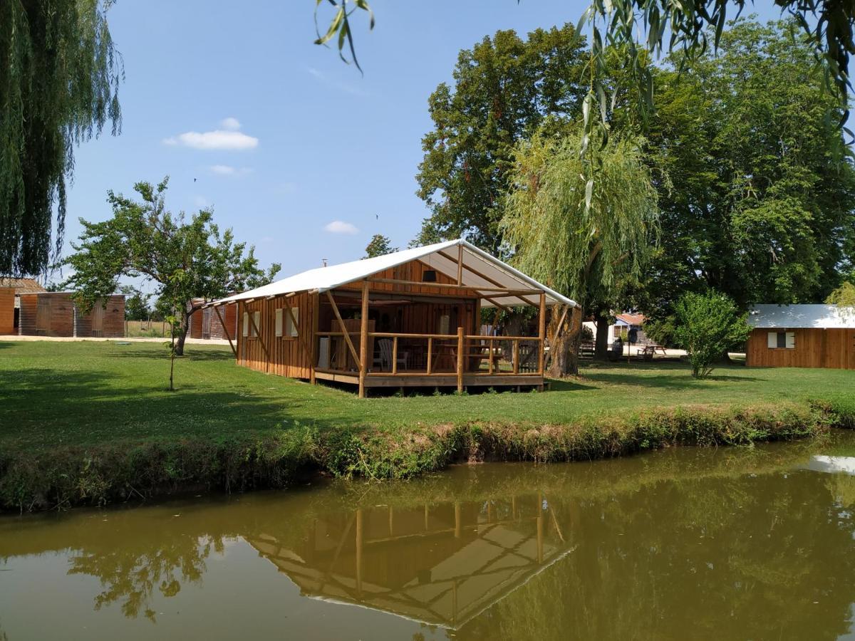 לינה וארוחת בוקר Fongrave Domaine Ramonjavel, Glamping & Alpaca'S מראה חיצוני תמונה