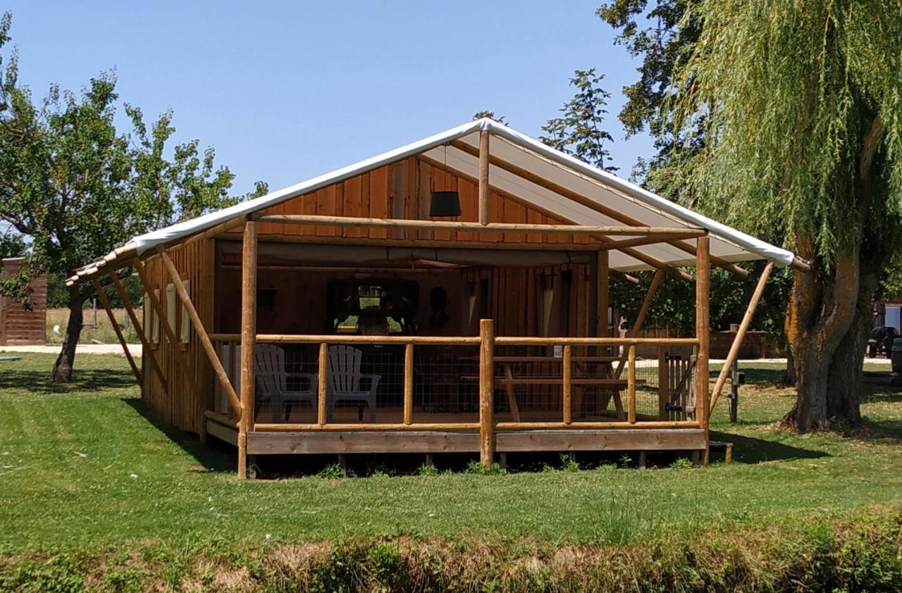 לינה וארוחת בוקר Fongrave Domaine Ramonjavel, Glamping & Alpaca'S מראה חיצוני תמונה