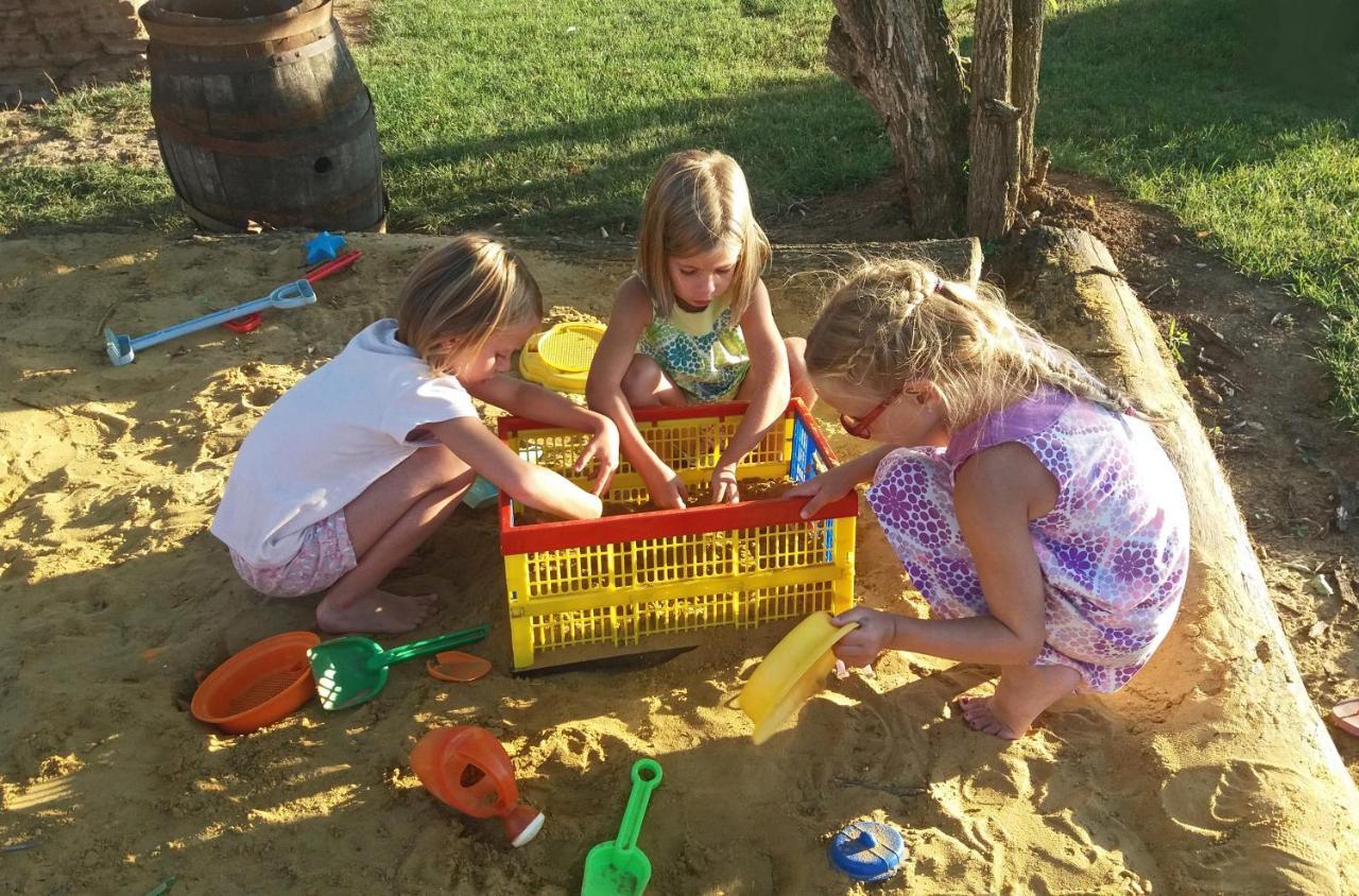 לינה וארוחת בוקר Fongrave Domaine Ramonjavel, Glamping & Alpaca'S מראה חיצוני תמונה